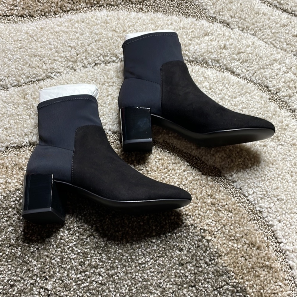 MERCEDES CASTILLO Inez Bootie in black